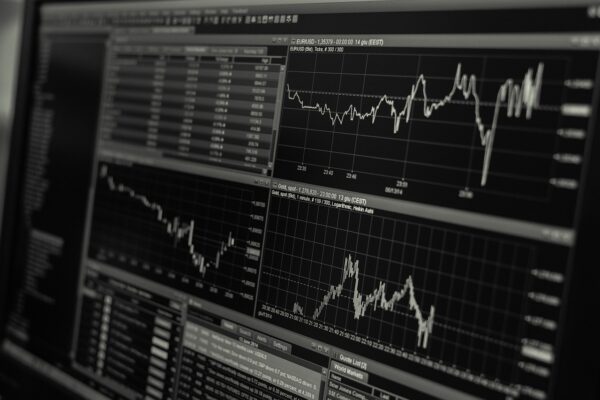 Volatilitys Edge: Dollar Cost Averaging For Resilient Wealth