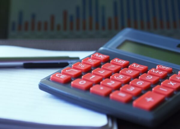 Cognitive Edge: Intra-Day Decisions And Market Microstructure